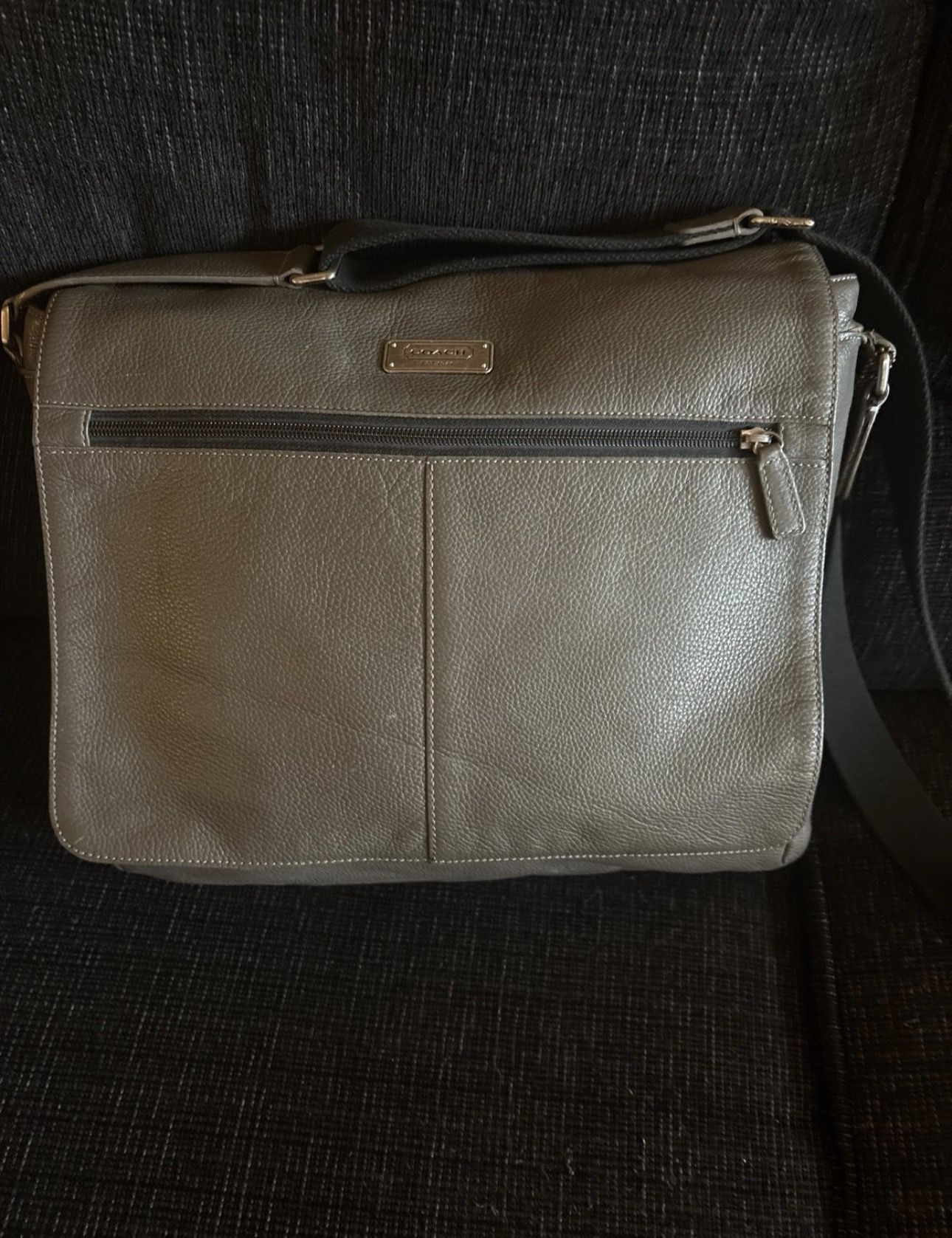 Coach Men Messenger Bag Grey