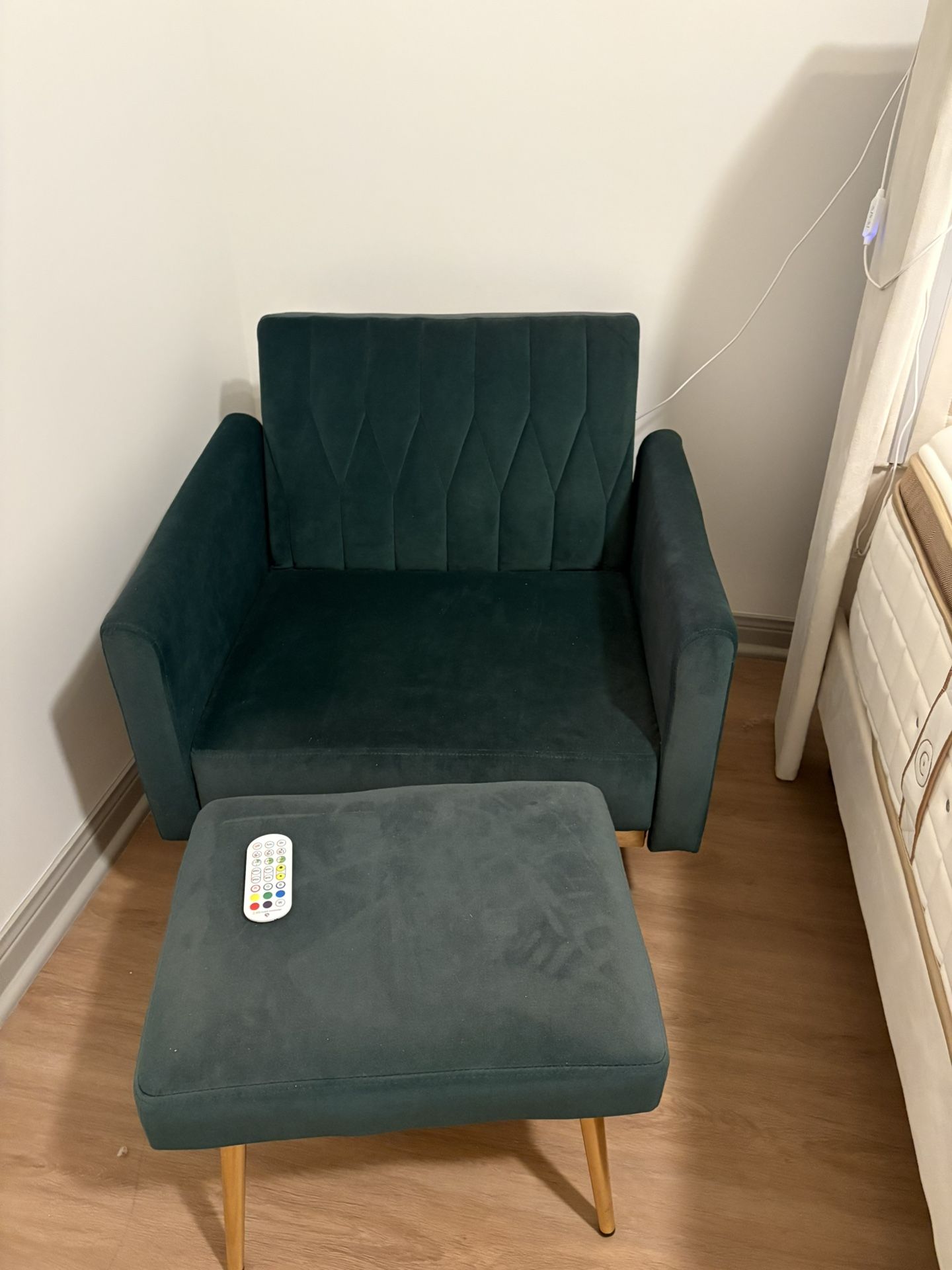 Beautiful Forest Green New Velvet Chair