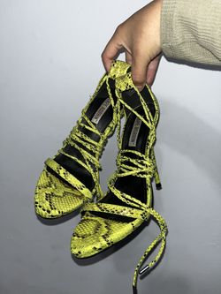 neon green Snakeprint Pumps