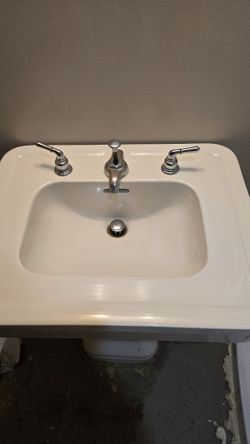 Pedestal Sink
