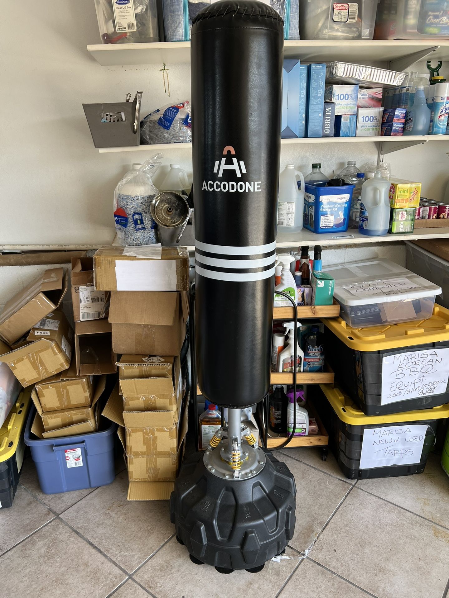 Accodone freestanding punching bag 