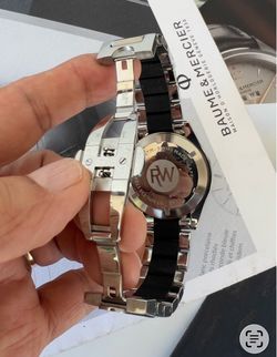 Raymond Weil RW Sport 8300 Swiss Quartz Diver, featuring a bold 44mm stainless steel case, Big Date display, and stainless steel bracelet. Swiss-made 