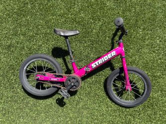 Strider 14x Sport Kids Balance Bike Pink