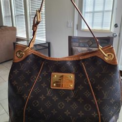 100% AUTHENTIC Lv  Galleria 
