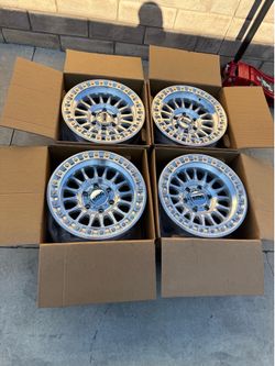 KMC wheels 17x8.5 6 lugs 6x139.7