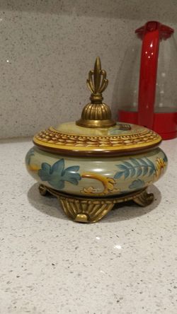 Brand New RC Creations Collectible Vase