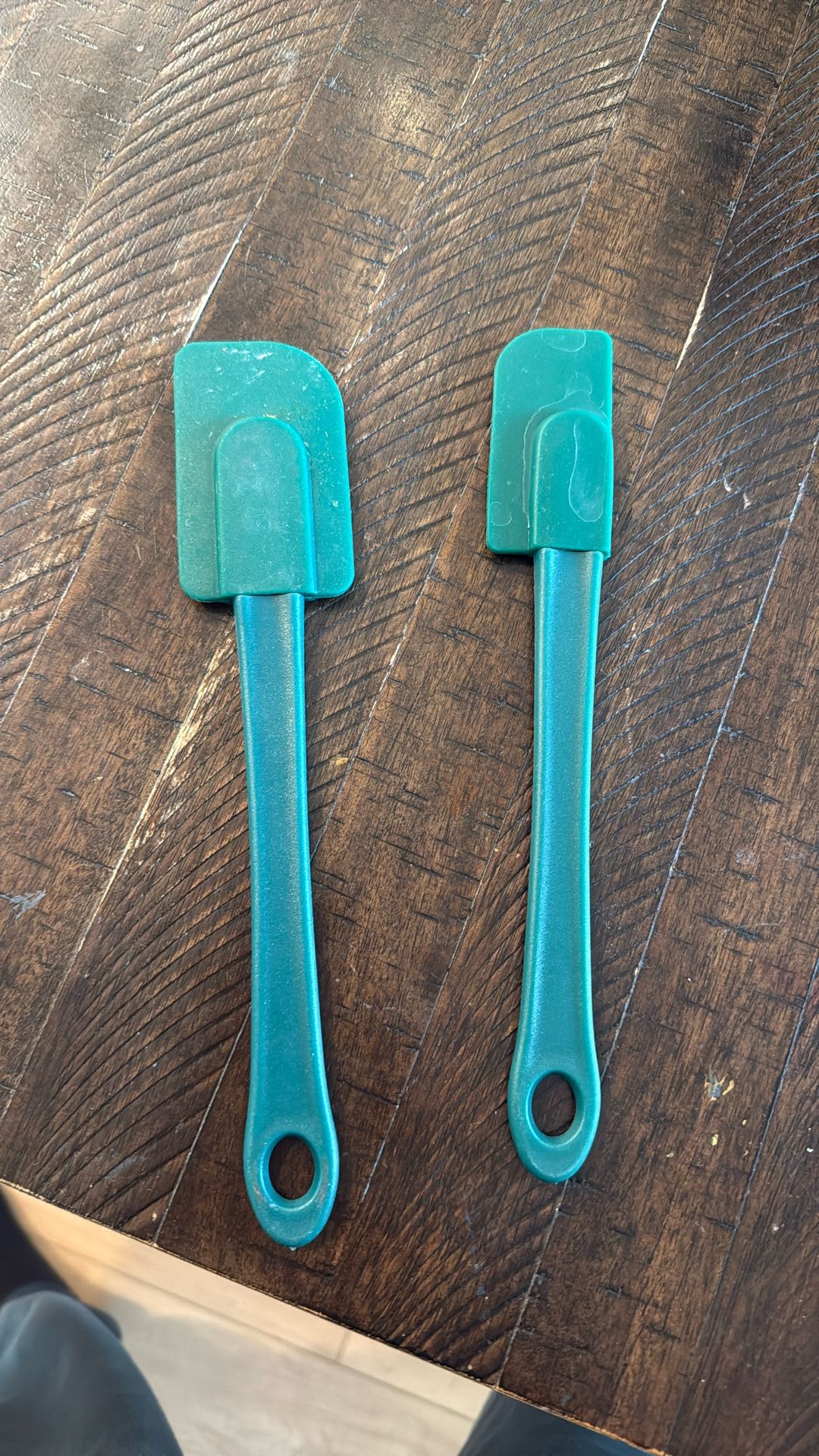 2 Silicone Spatulas