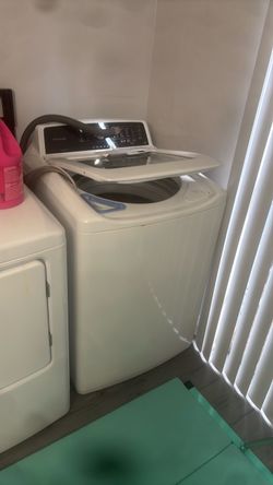 Frigidaire Washer/Dryer