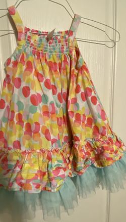 Watch her twirl beautiful photos.