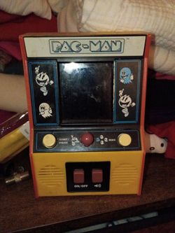 Pac man hand held vintage game