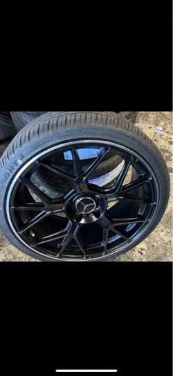 Mercedes 19” new amg style rims new tires sets