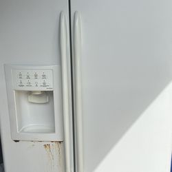 Ge Profile Side By Side refrigerator