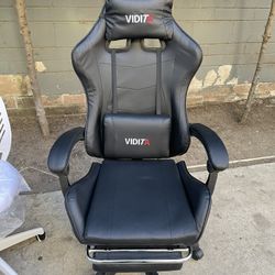 Black Gaming Chair 