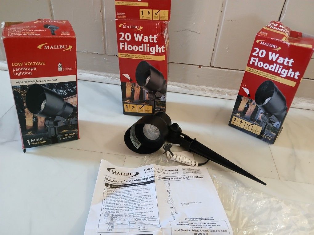 Brand New Malibu 20 Watt Floodlight Landscape Lighting