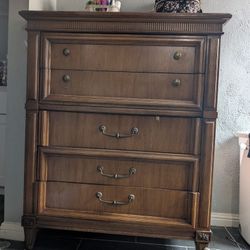 SOLID WOOD DRESSER 