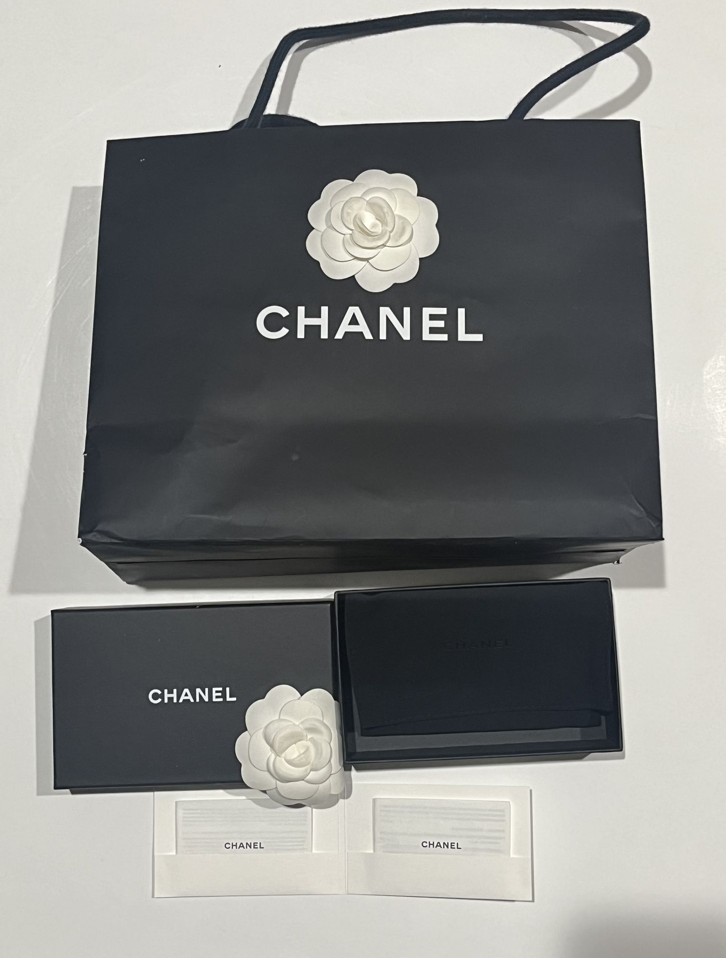 Designer Shopping Bags + Item Boxes: Chanel Louis Vuitton Gucci 