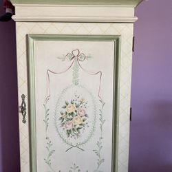 French Provincial Full  Size Bedroom Set