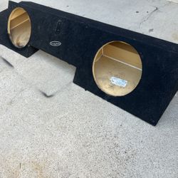 ($120 Firm) Chevy Extended Cab 1988 To 98  2 - 12s Sub Box