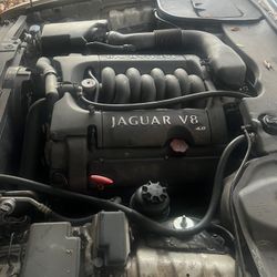 02 Jaguar Vanden Plas 