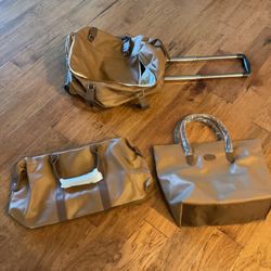 New  4 Piece Luggage Set 