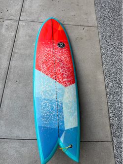 Volt Surf fish 5’10 33-35L
