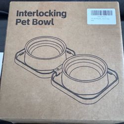 Interlocking pet bowls