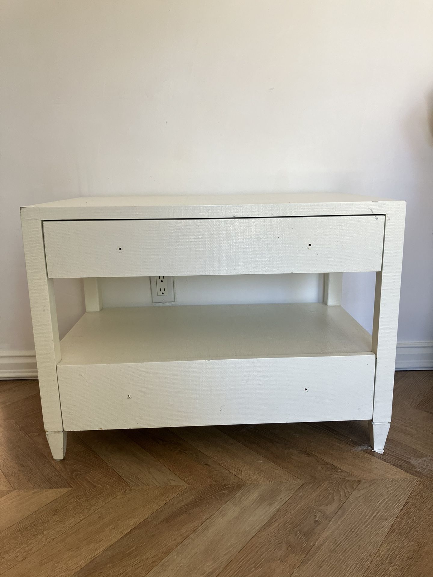MadeGoods Ivory Nightstand End table 2 drawer