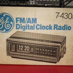 Vintage Clock Radio