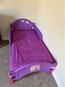 Toddler bed