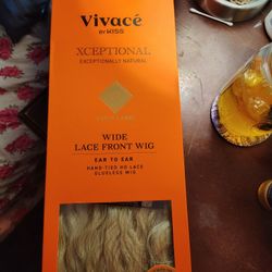 Vivacé By Kiss Crimp Curl Wig