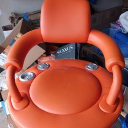 2 game. videos chairs