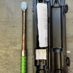 Snap On 3/8 torque wrench - 20-100 ft lb