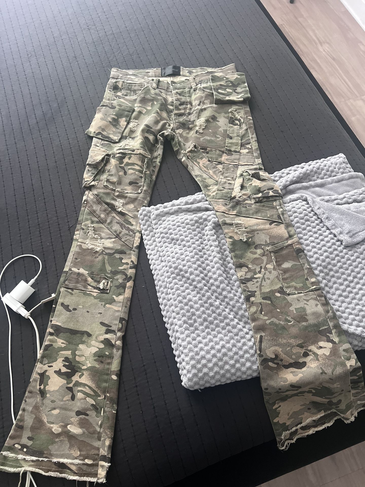 Valabassas Stacked Camo Pants Size 30
