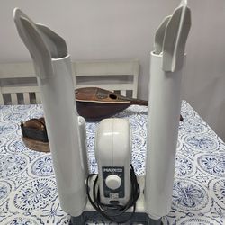 Boot and Shoe Dryer