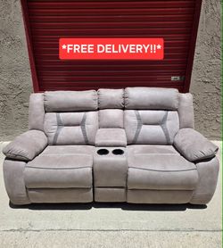 BEAUTIFUL RECLINER SOFA