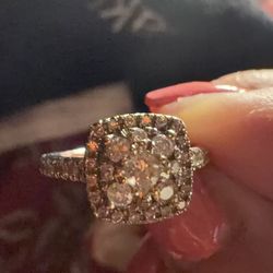 Natural diamond wedding ring