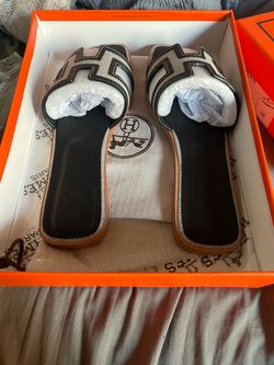 Hermès Oran Slide Sandals Size 38