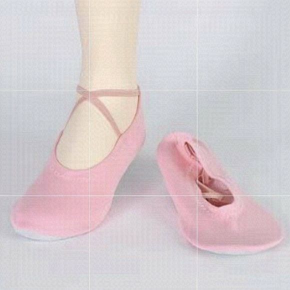 Dance Slippers Size 7 Suede Leather, Nylon, Cotton Pink Washable.