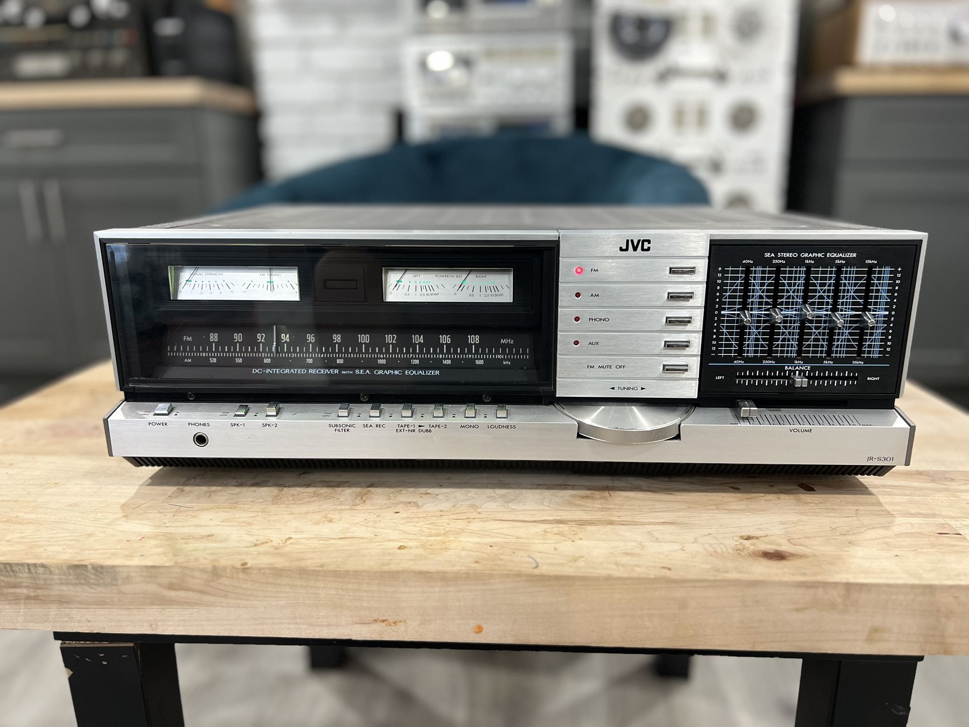 JVC JR-S301 Integrated Receiver Beautiful Vintage Phono