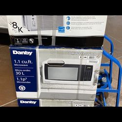 White Danby Microwave Brand New In Box Kitchen Appliance