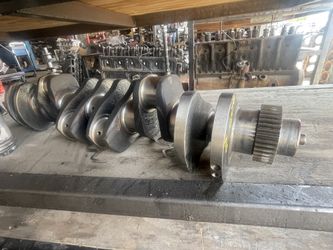 * SELLING 2018 CRANKSHAFT  * CRANK IT ALREADY  ( ROAD BEARINGS 20 over )  ( MAIN BEARINGS 10 OVER ) * ASKING 1500 for verything *  * READY TO WORK *  