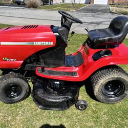 CRAFTSMAN LT1000 LAWNTRACTOR RIDING LAWNMOWER 20HP VTWIN ENGINE 42” DECK