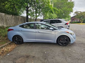 2012 Hyundai Elantra