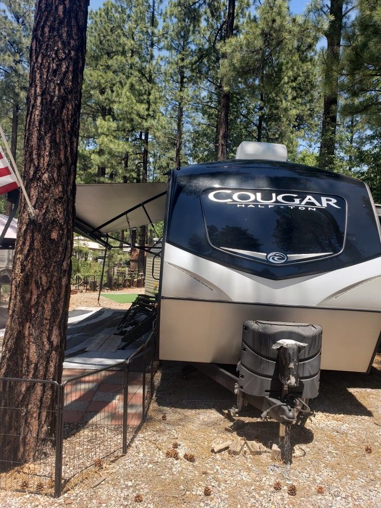 2021 Keystone Cougar Half Ton