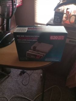 Mini Annervary Edetion  Nintendo Built In 620 Vintage Games 