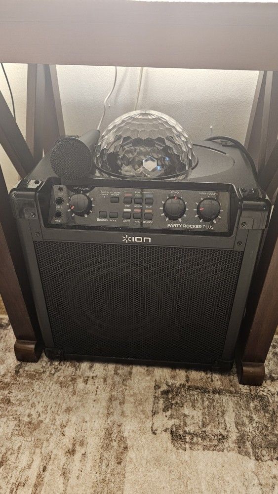ION Speaker Bluetooth With Mick And Led Lights