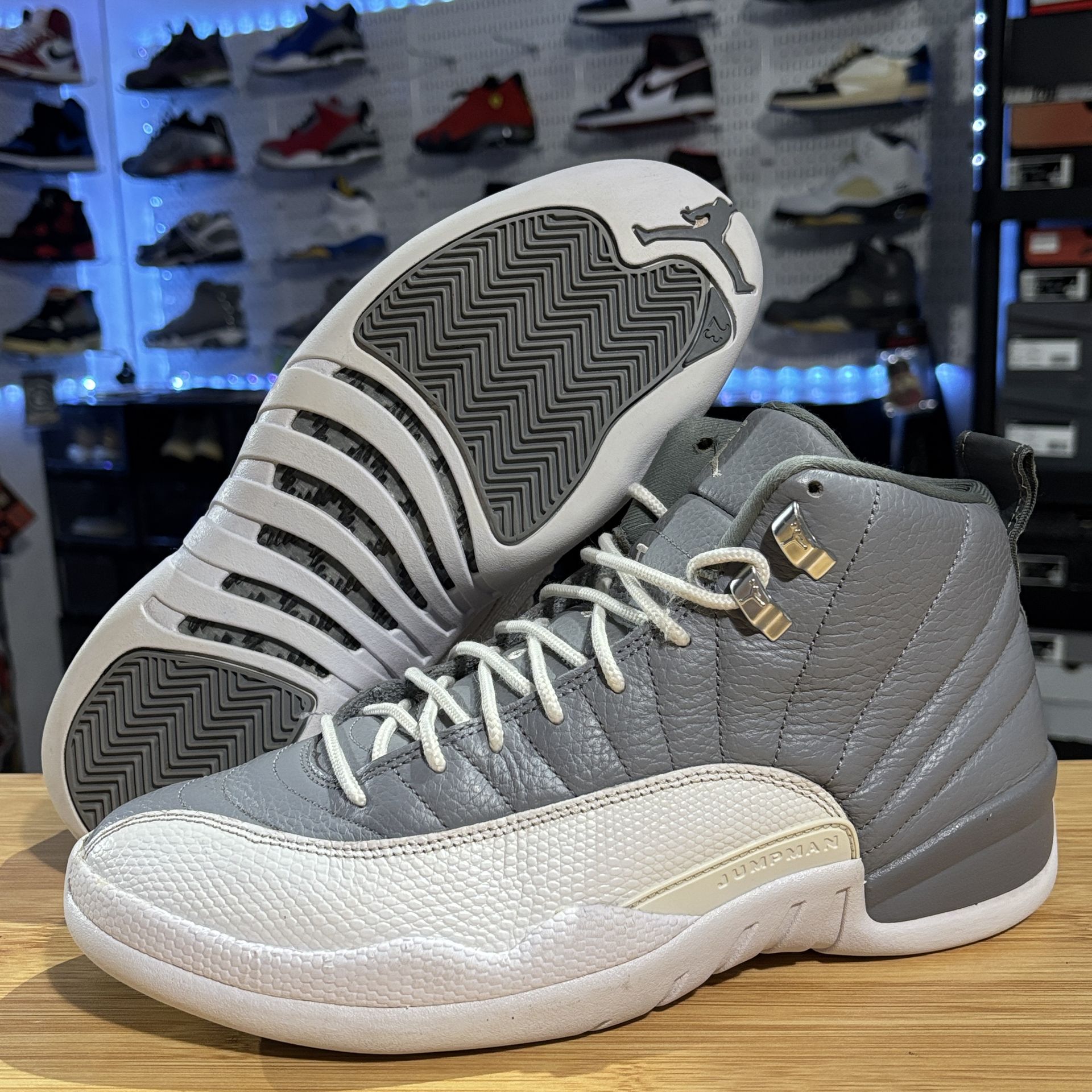 AIR JORDAN 12 RETRO “STEALTH” SIZE 10