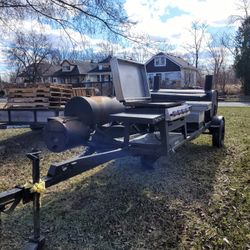 Custom Made smoking king barbecue grill.
 With smoking barrel Thirty six inch flat top grill!!