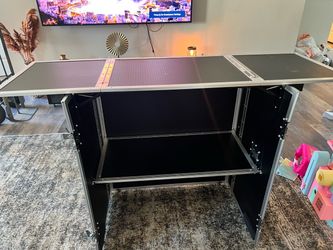 Portable dj stand