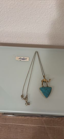 Lucky brand camel necklace 